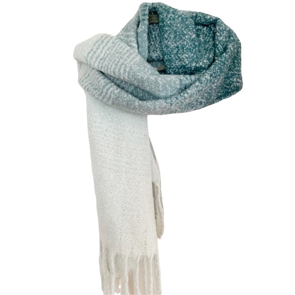 Mer Sea Turquoise Ombre Fringe Wrap Blanket Scarf - Picture 6 of 8